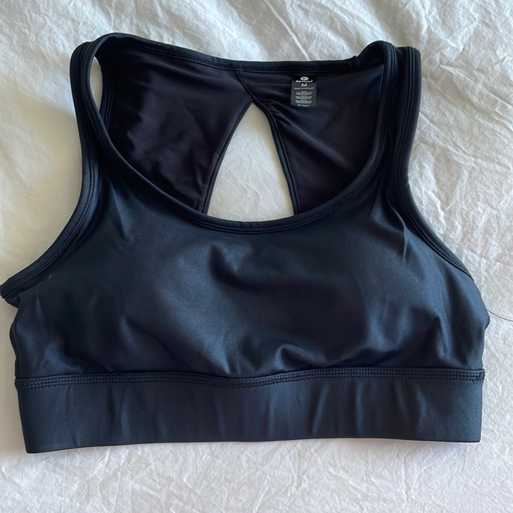 New black sports bra
